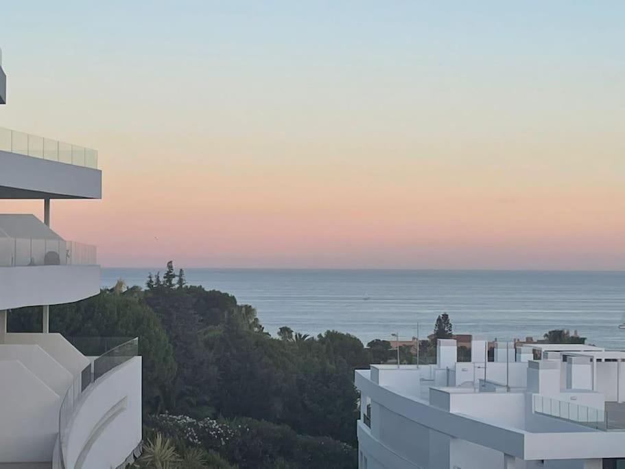 Prachtig Appartement Met Zeezicht In Estepona Costa Del Sol Exterior photo